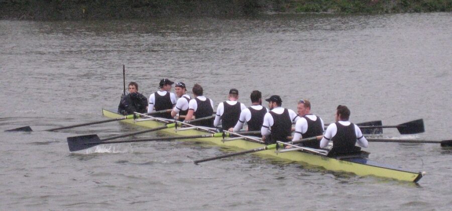 La Boat Race Oxford-Cambridge : 197 ans de rivalité sur la Tamise