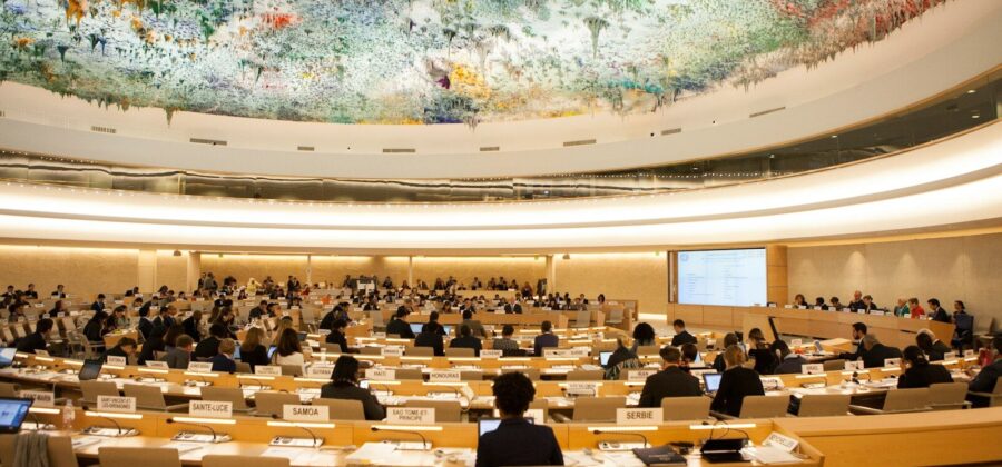 Francesca Albanese : qui est la rapporteuse de l’ONU qui dérange, et pourquoi elle n’a pas été exclue